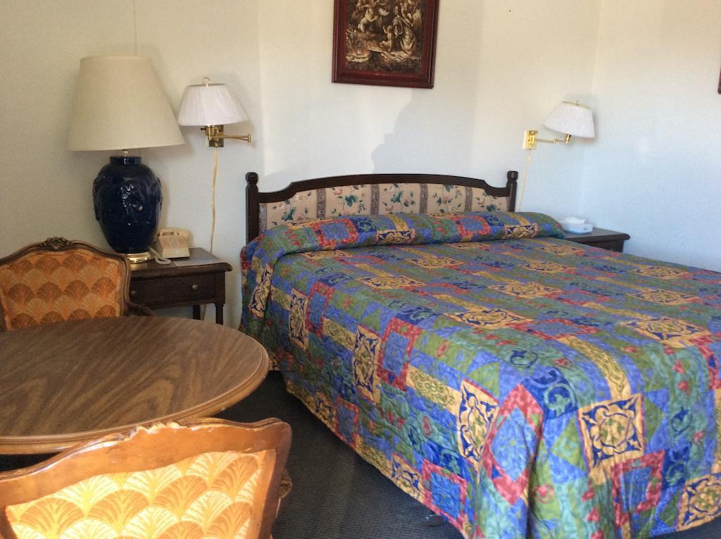 Economy Inn 托诺帕 客房 照片